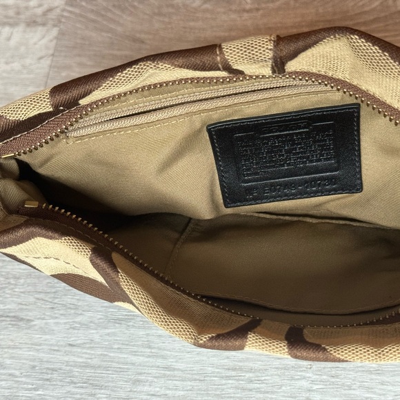 “Carly” Coach shoulder bag SOLDDDDDD - Picture 8 of 9